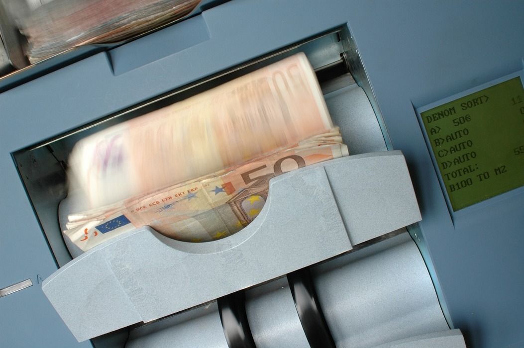 EUR/USD Outlook: Markets Eye EU-US Trade Developments Amid Low Data Flow