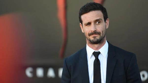 James Ransone como Eddie Kaspbrak en IT Chapter 2