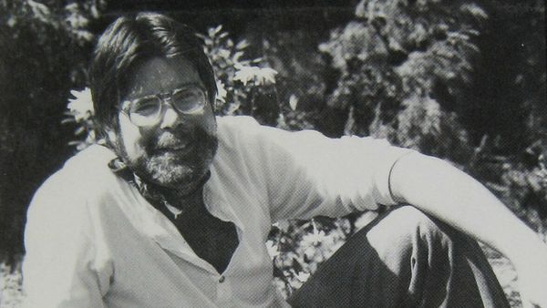 Retrato de Stephen King, c. 1987 (foto: James Leonard, dominio público)