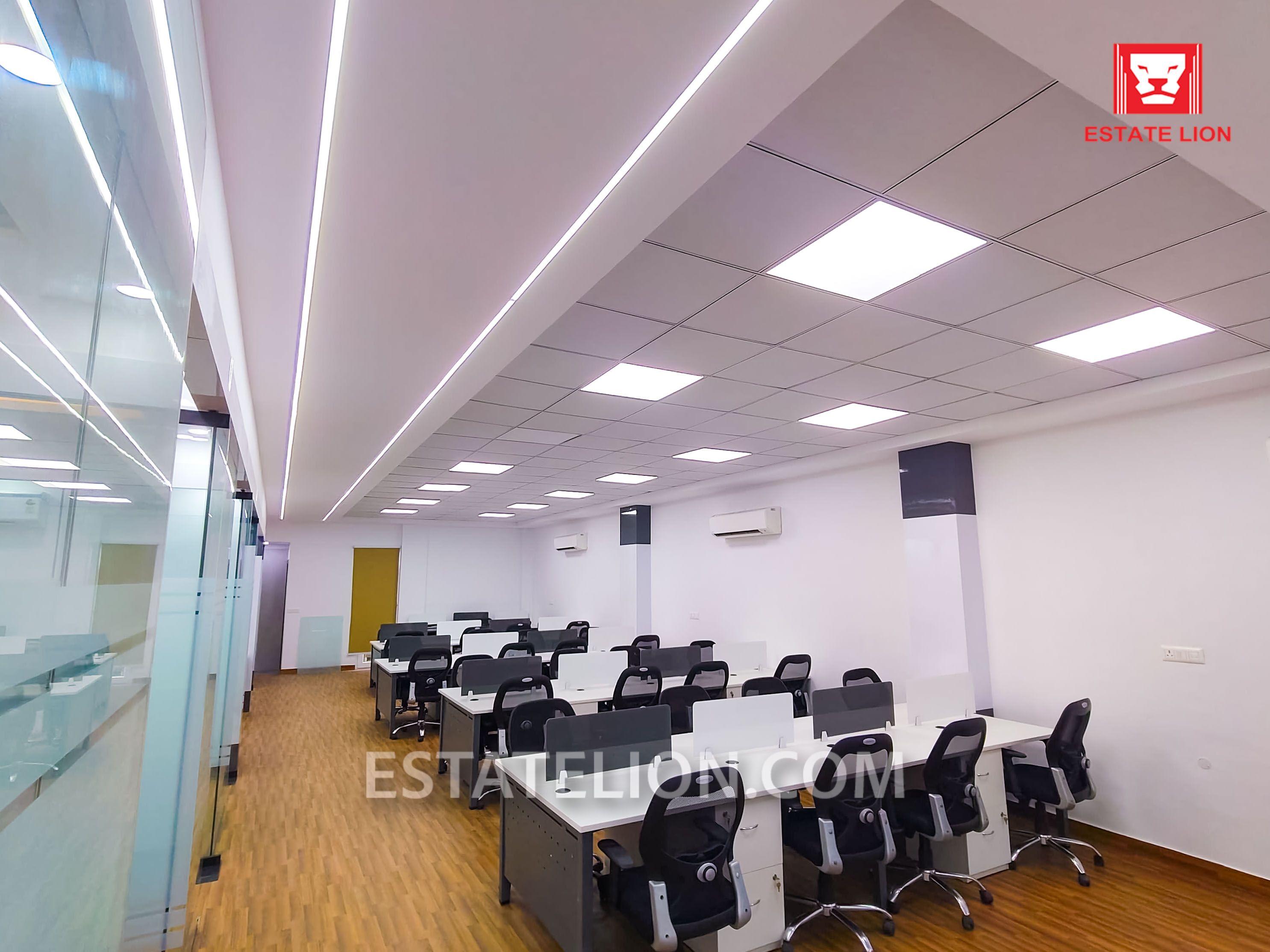 2500 sq.ft. Fully Furnished Office Space on Rent in Sector -2, Noida