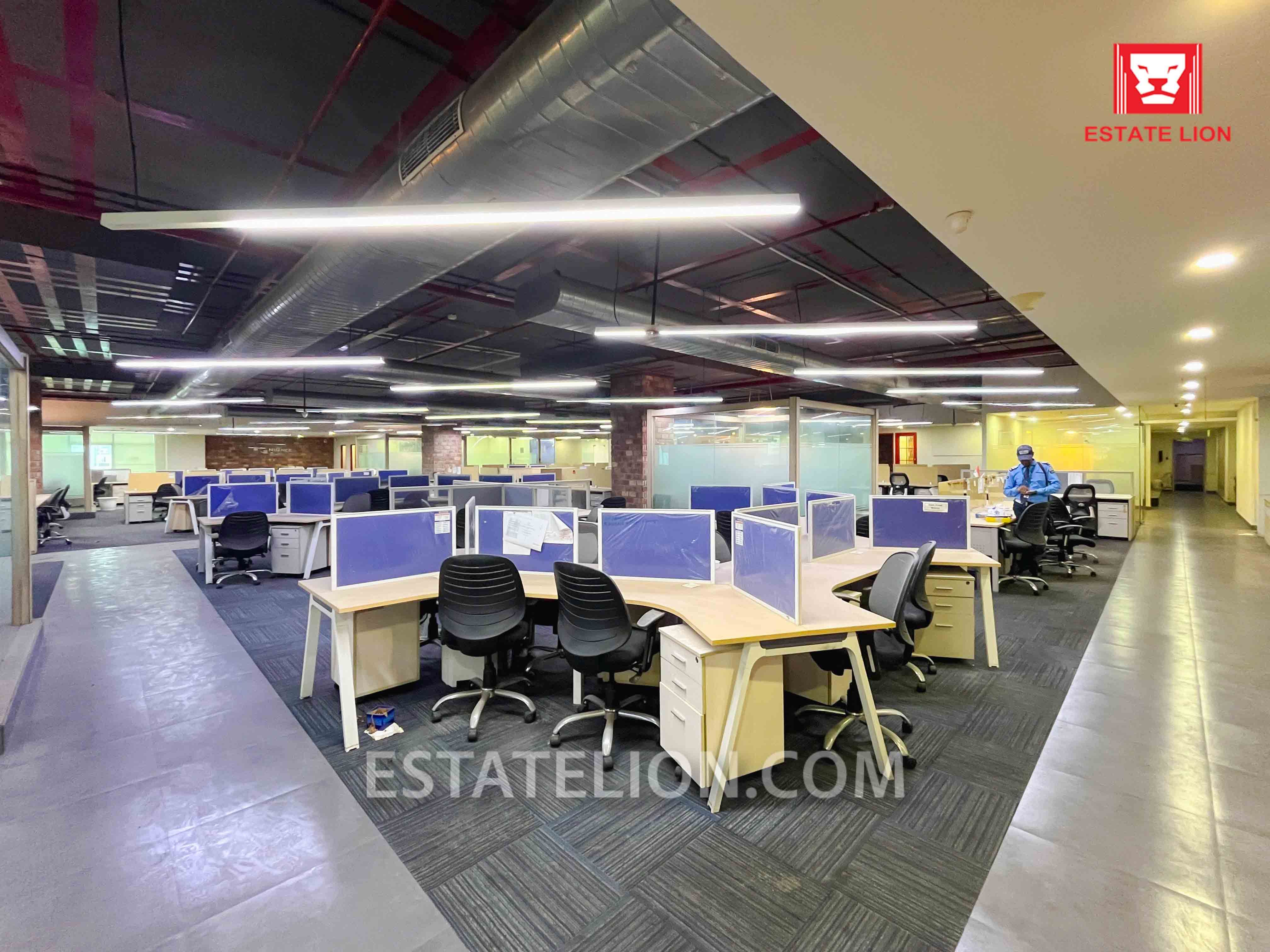 25000 sq.ft. Office for Rent in Express Trade Tower, Noida Sector-132