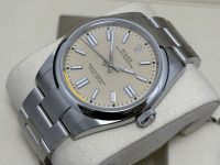 Rolex ROLEX OYSTER PERPETUAL 41mm UNWORN NEW AUGUST 2025 BEIGE DIAL foto 2