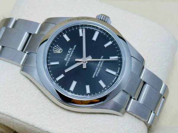 Rolex ROLEX OYSTER PERPETUAL UNWORN NEW JANUARY 2024 31mm BLACK DIAL foto 1