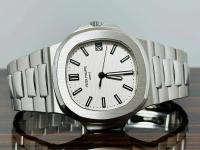 Patek Philippe PATEK PHILIPPE NAUTILUS MINT CONDITION JULY 2016 foto 1
