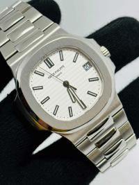 Patek Philippe PATEK PHILIPPE NAUTILUS MINT CONDITION JULY 2016 foto 2