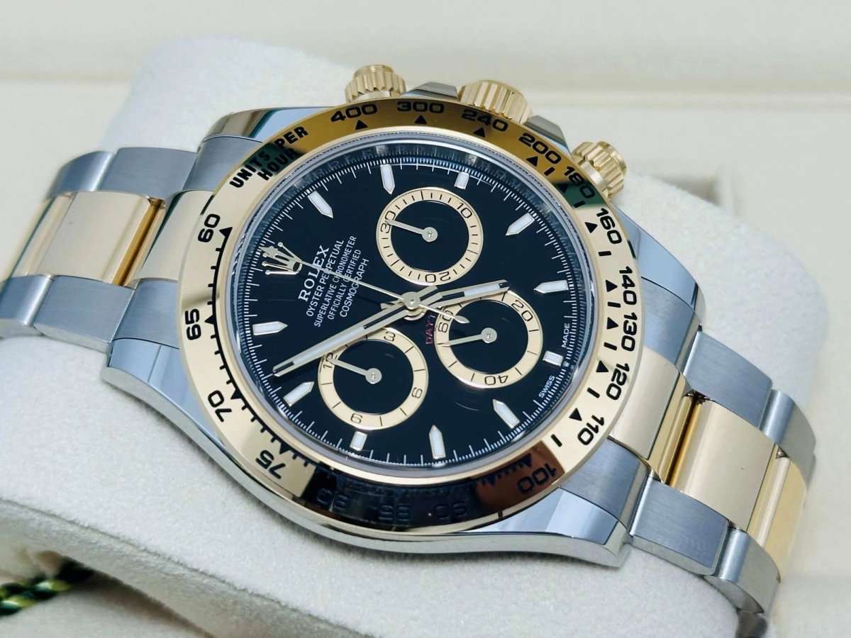 Rolex ROLEX DAYTONA COSMOGRAPH UNWORN NEW JANUARY 2024 foto 1