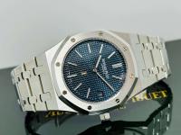 Audemars Piguet AUDEMARS PIGUET ROYAL OAK JUMBO 39mm UNPOLISHED NO SIGNS OF USE 2019 photo 7