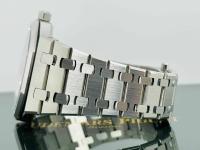Audemars Piguet AUDEMARS PIGUET ROYAL OAK JUMBO 39mm UNPOLISHED NO SIGNS OF USE 2019 photo 5
