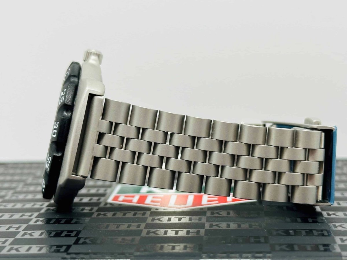 TAG Heuer TAG HEUER FORMULA 1 QUARTZ KITH UNWORN NEW MAY 2024 foto 2
