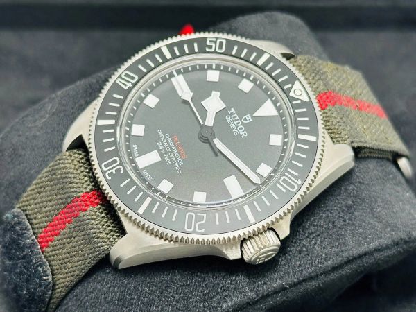 Tudor TUDOR PELAGOS FXD BLACK DIAL UNWORN NEW NOVEMBER 2023 foto 1