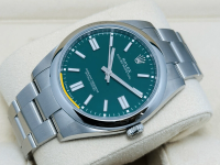 Rolex ROLEX OYSTER PERPETUAL GREEN 41mm UNWORN NEW SEPTEMBER 2024 foto 2