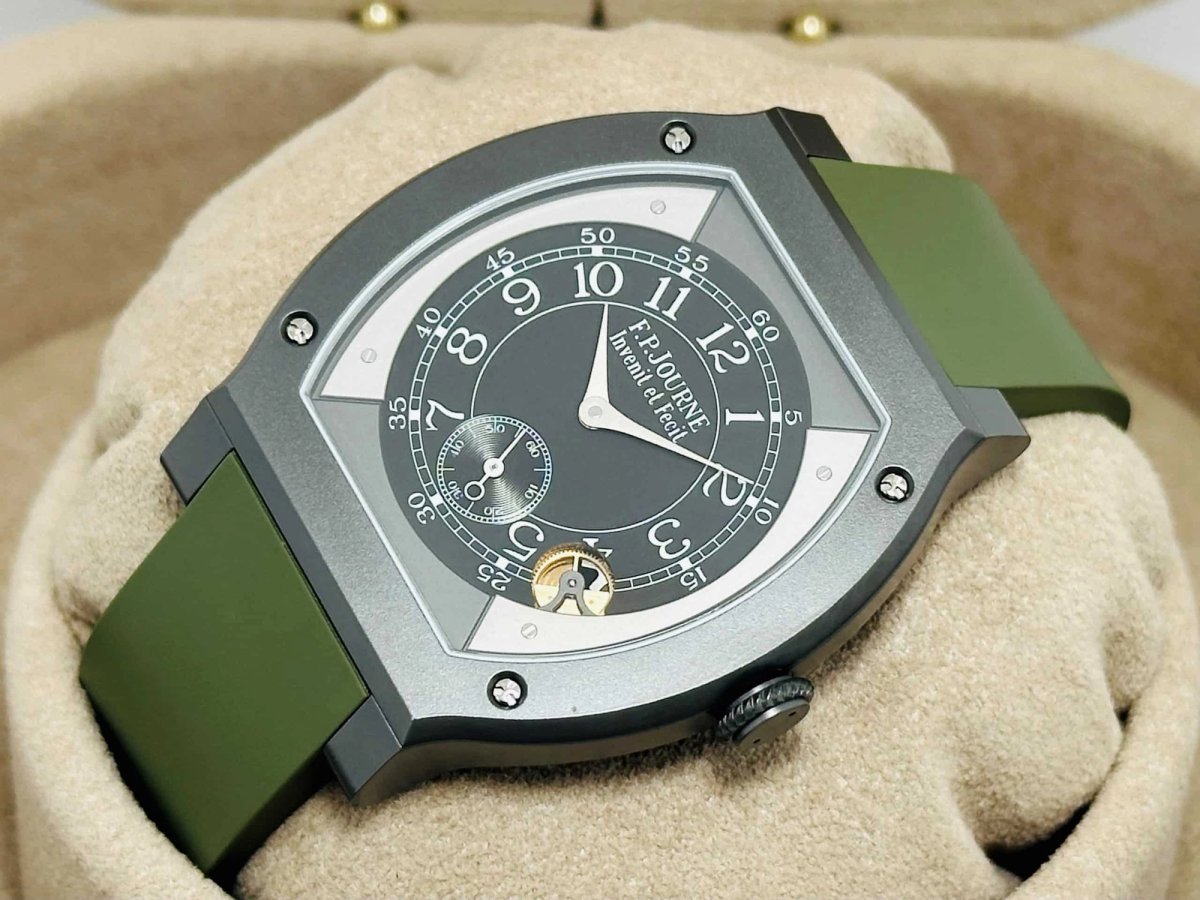 F.P. Journe F.P. JOURNE ÉLÉGANTE TITALYT LIKE NEW 48mm SEPTEMBER 2023 foto 1