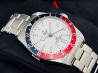 Tudor Black Bay GMT 79830RB, vista 3