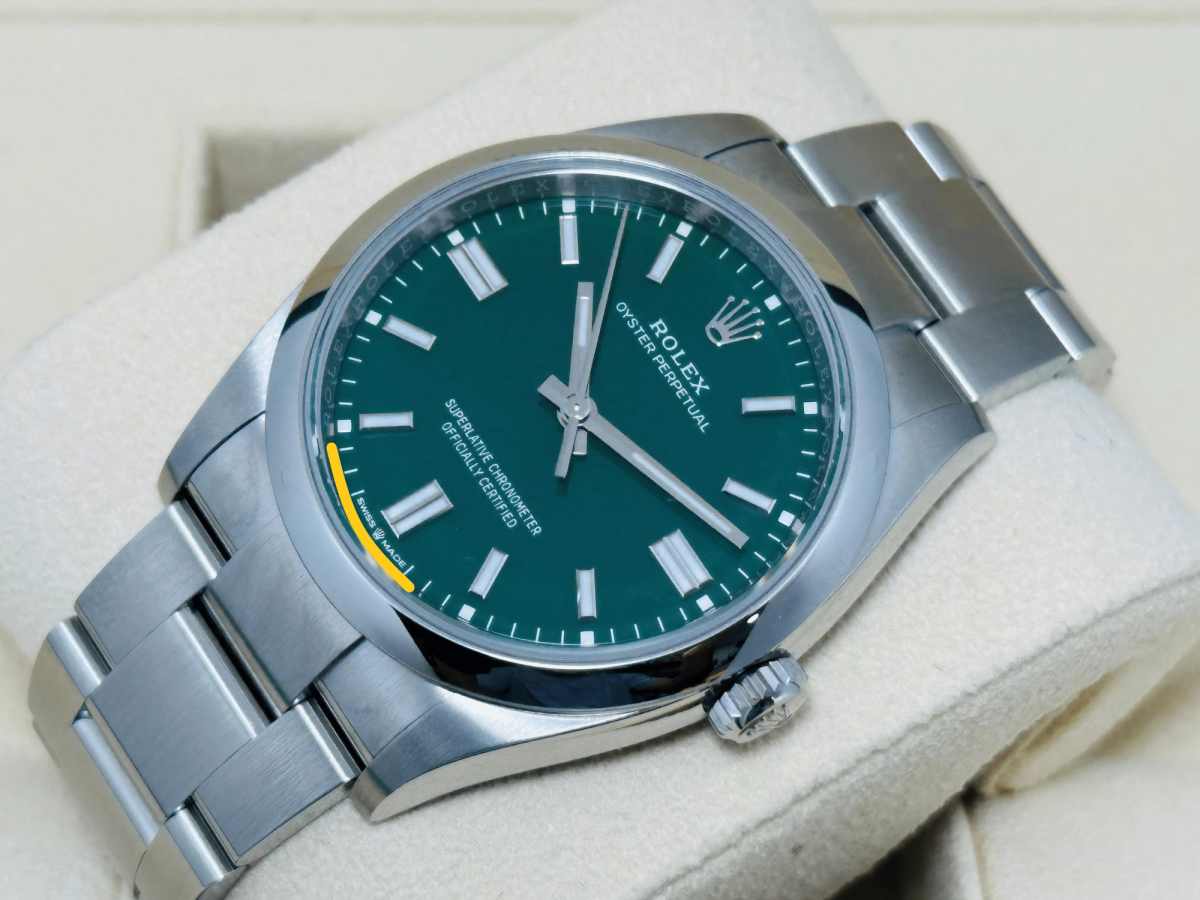 Rolex ROLEX OYSTER PERPETUAL 36 UNWORN NEW FEBRUARY 2024 GREEN DIAL foto 1