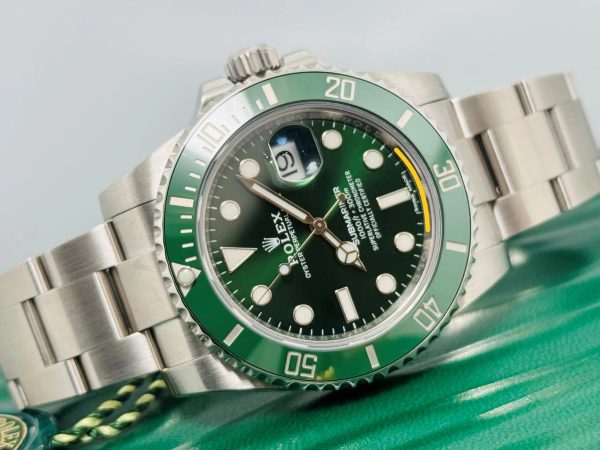 Rolex Submariner Date Hulk 116610LV, vista 1