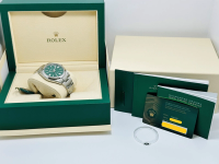Rolex ROLEX OYSTER PERPETUAL GREEN 41mm UNWORN NEW SEPTEMBER 2024 foto 7