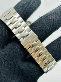 Patek Philippe PATEK PHILIPPE NAUTILUS MINT CONDITION JULY 2016 foto 3