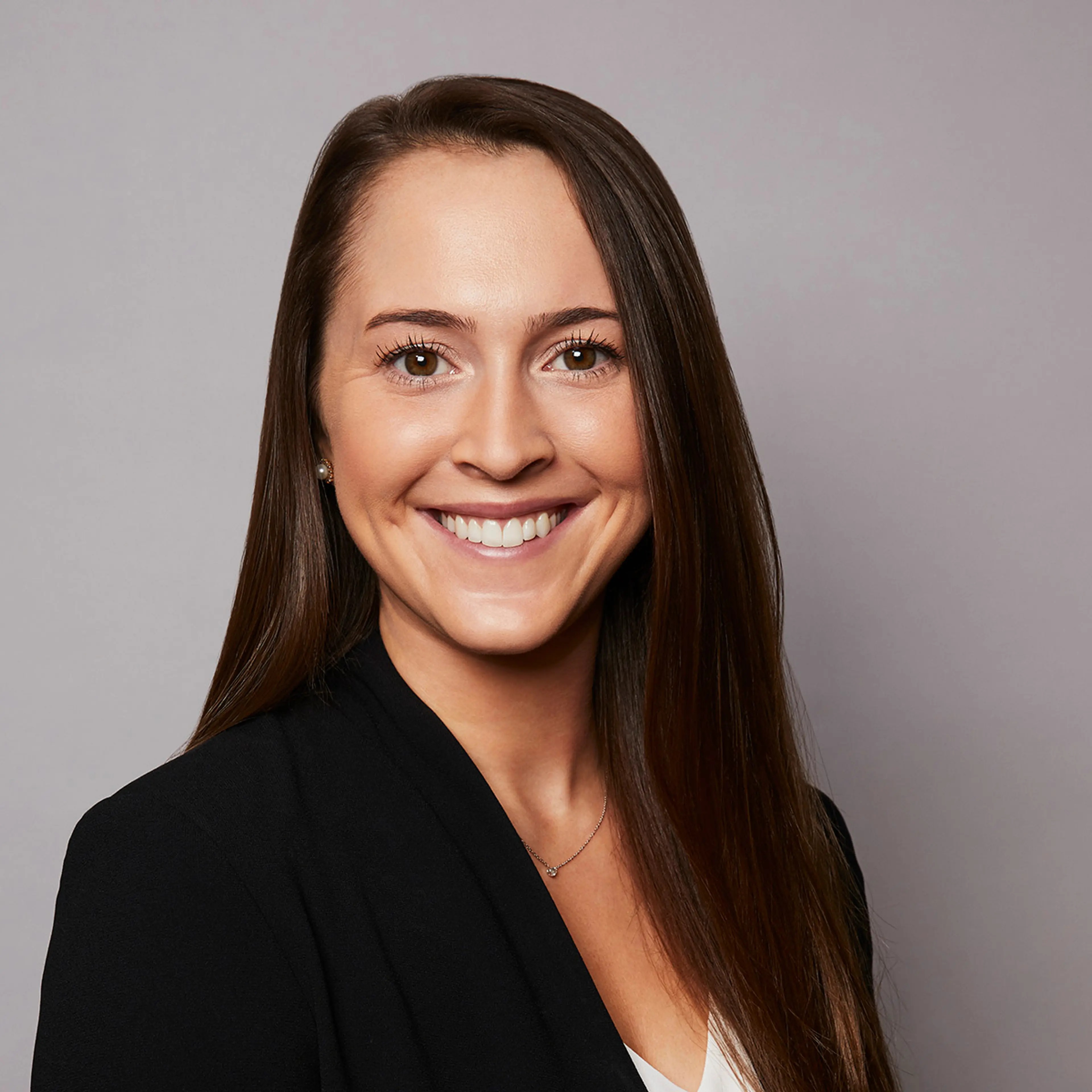 Colleen Miller headshot
