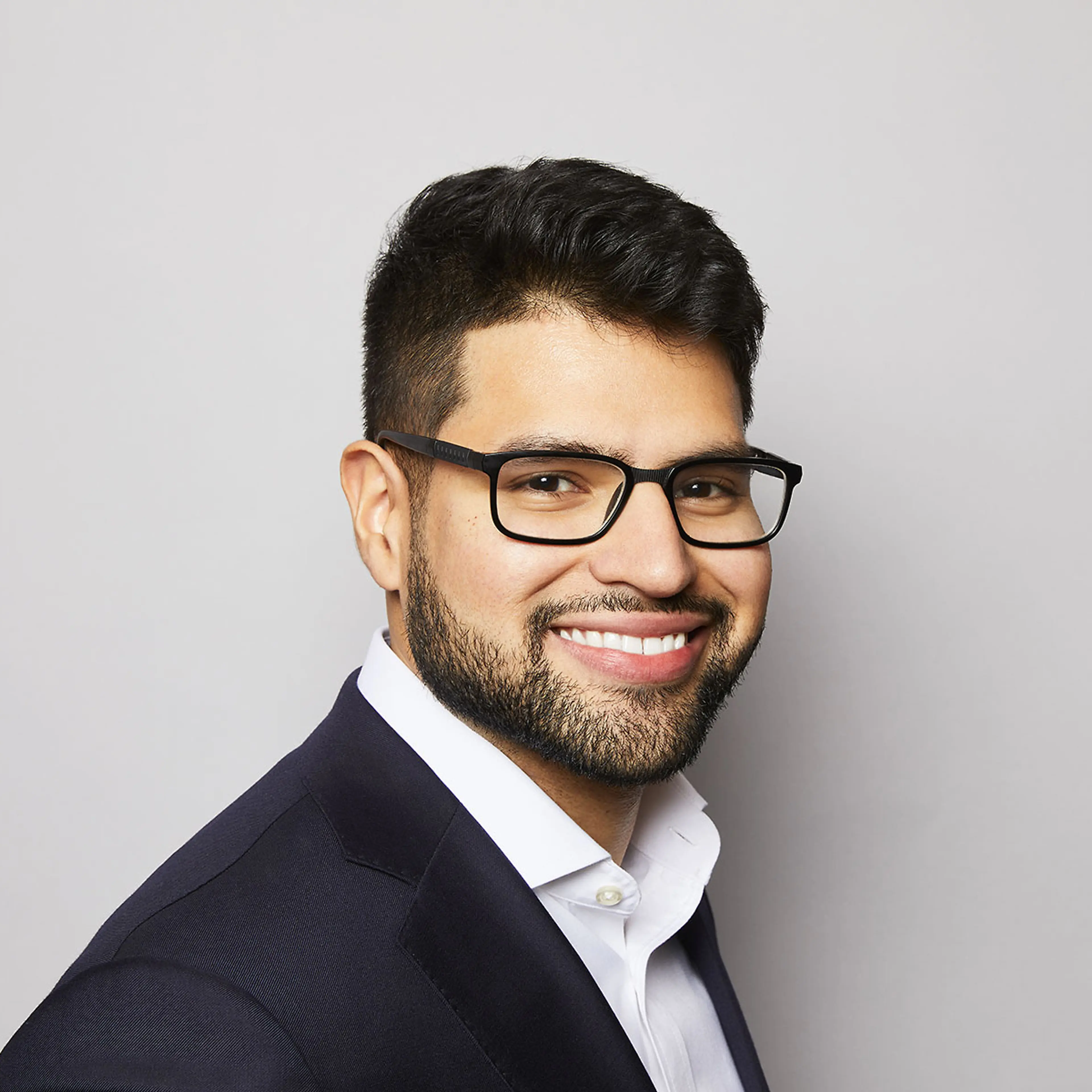 Luis Paredes-Sanchez headshot