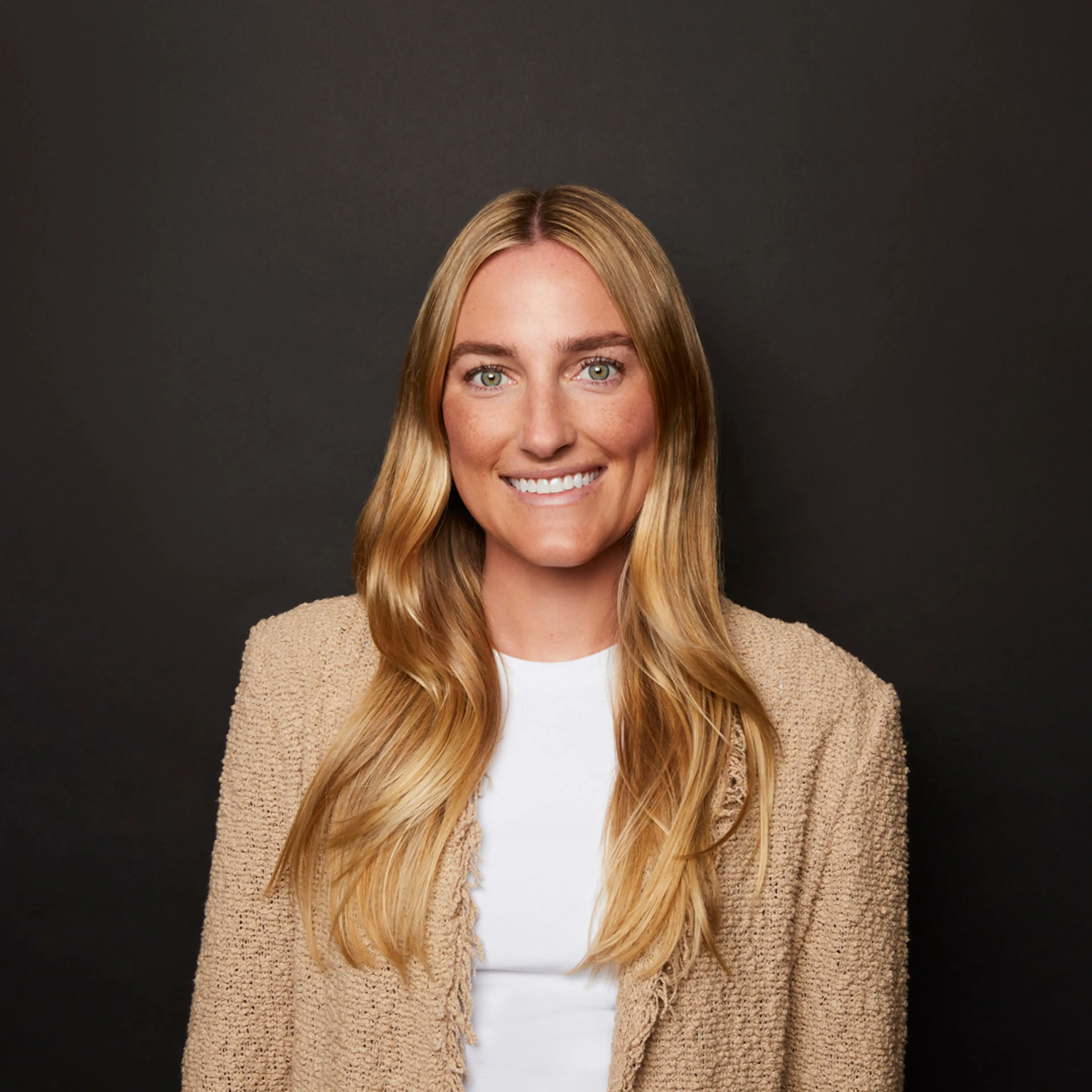 Emily Cummings headshot