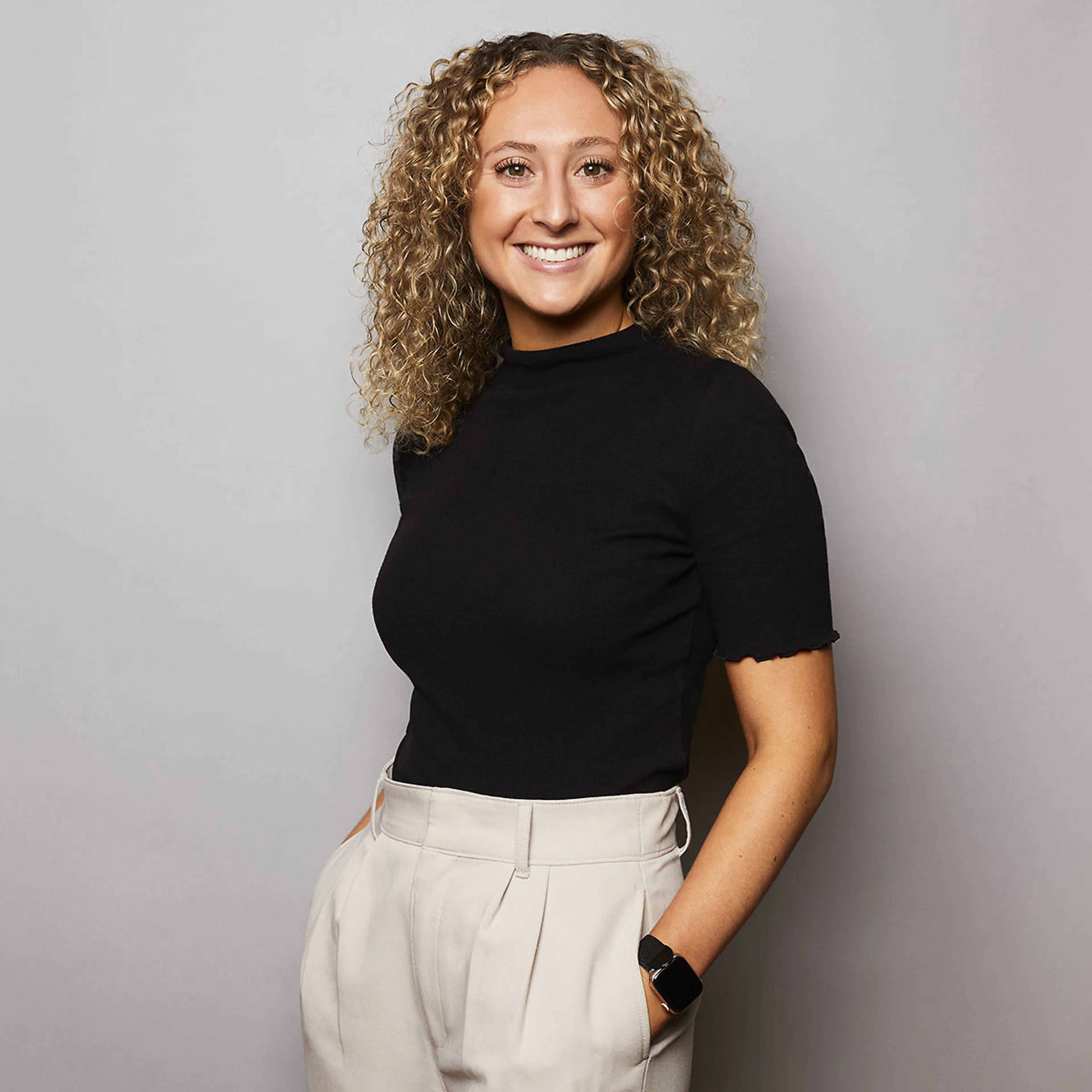 Carly Biegel headshot
