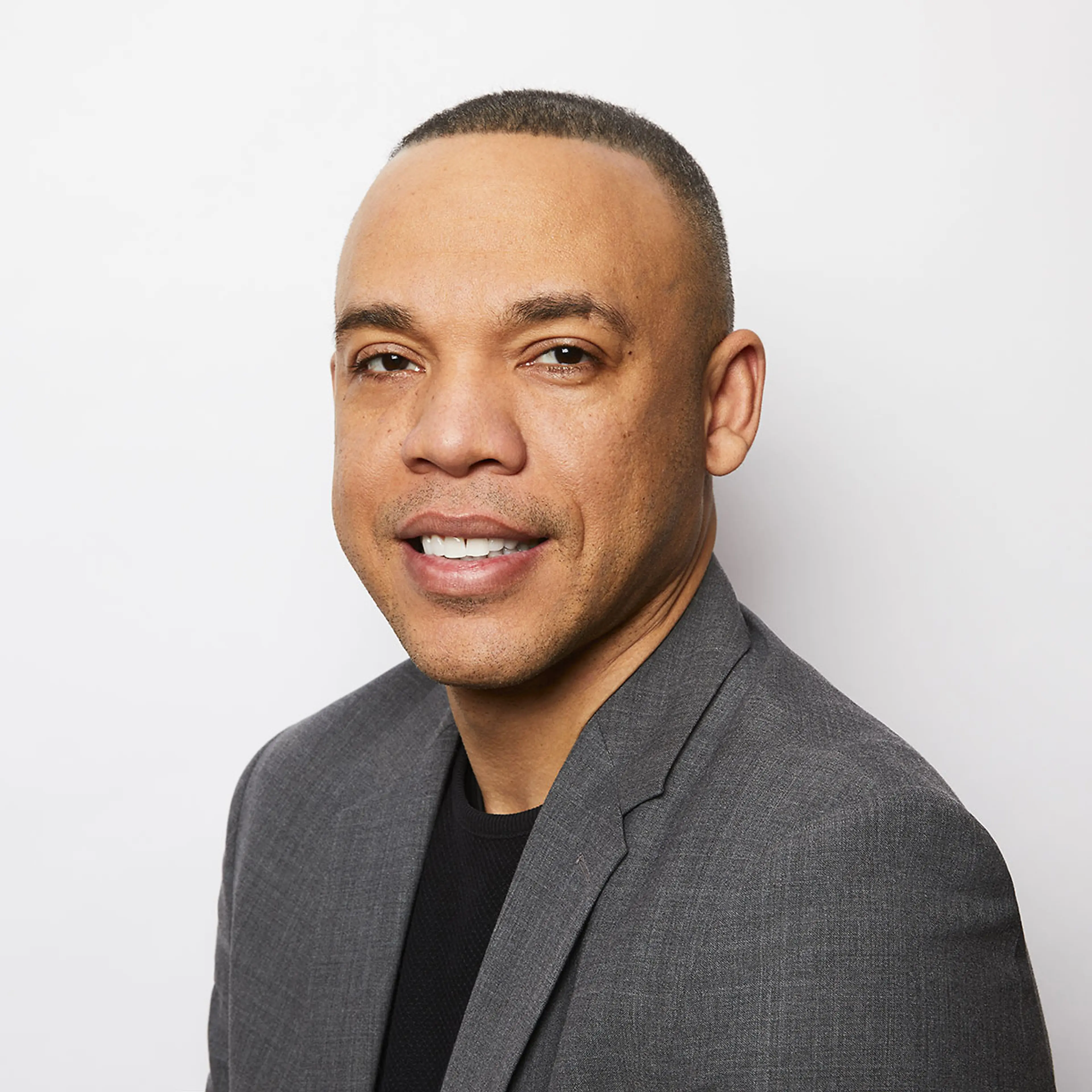 Luis Mejia headshot