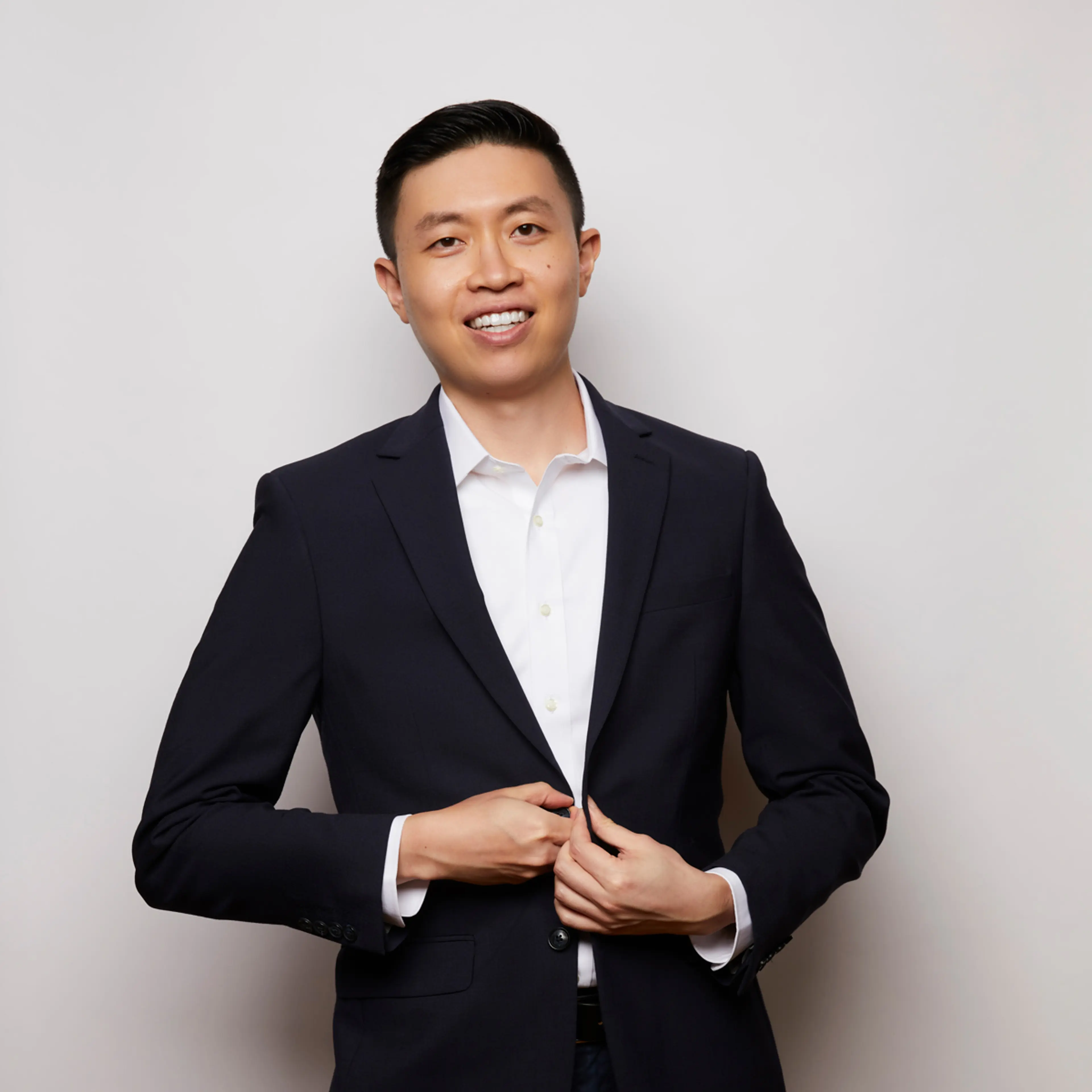 Tommy Tang headshot