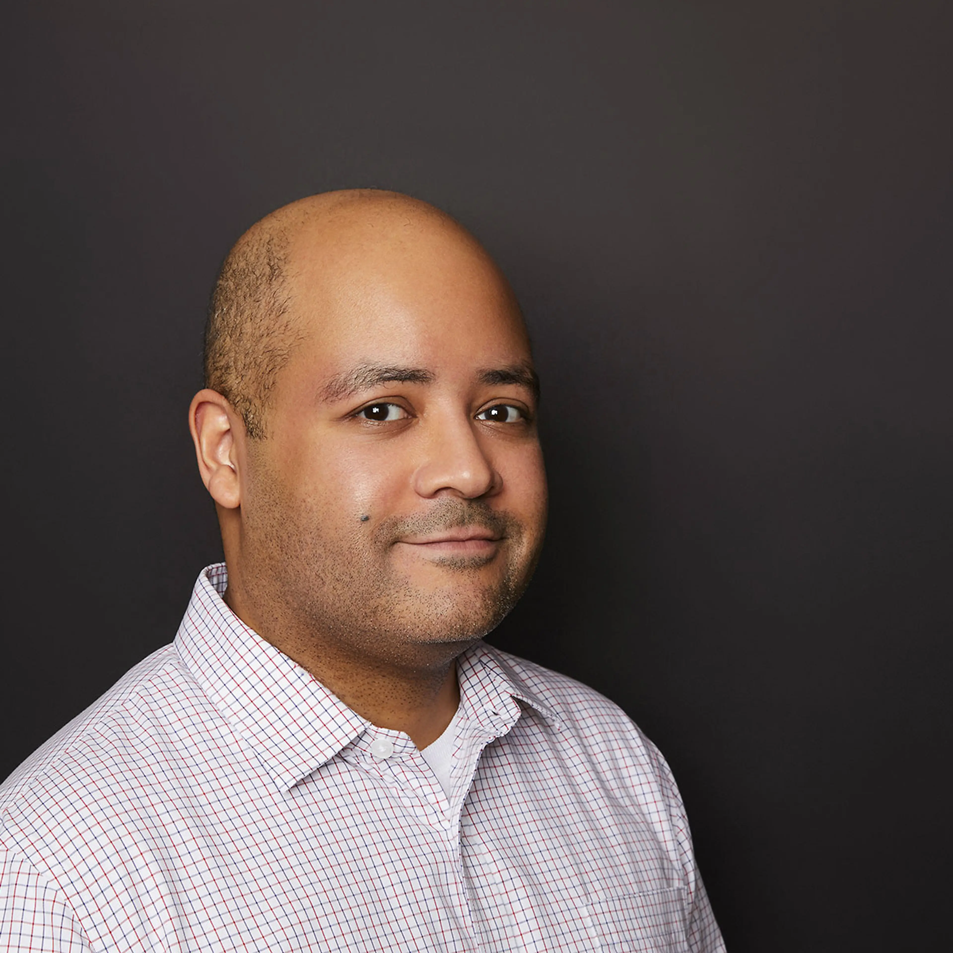 Joel Mangual headshot