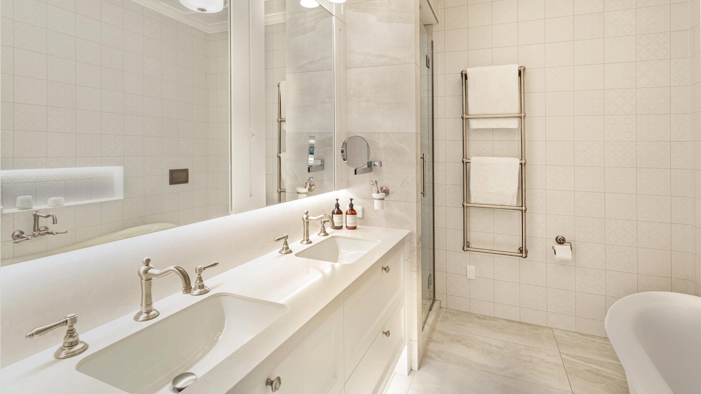 Parnell Traditional Bathroom