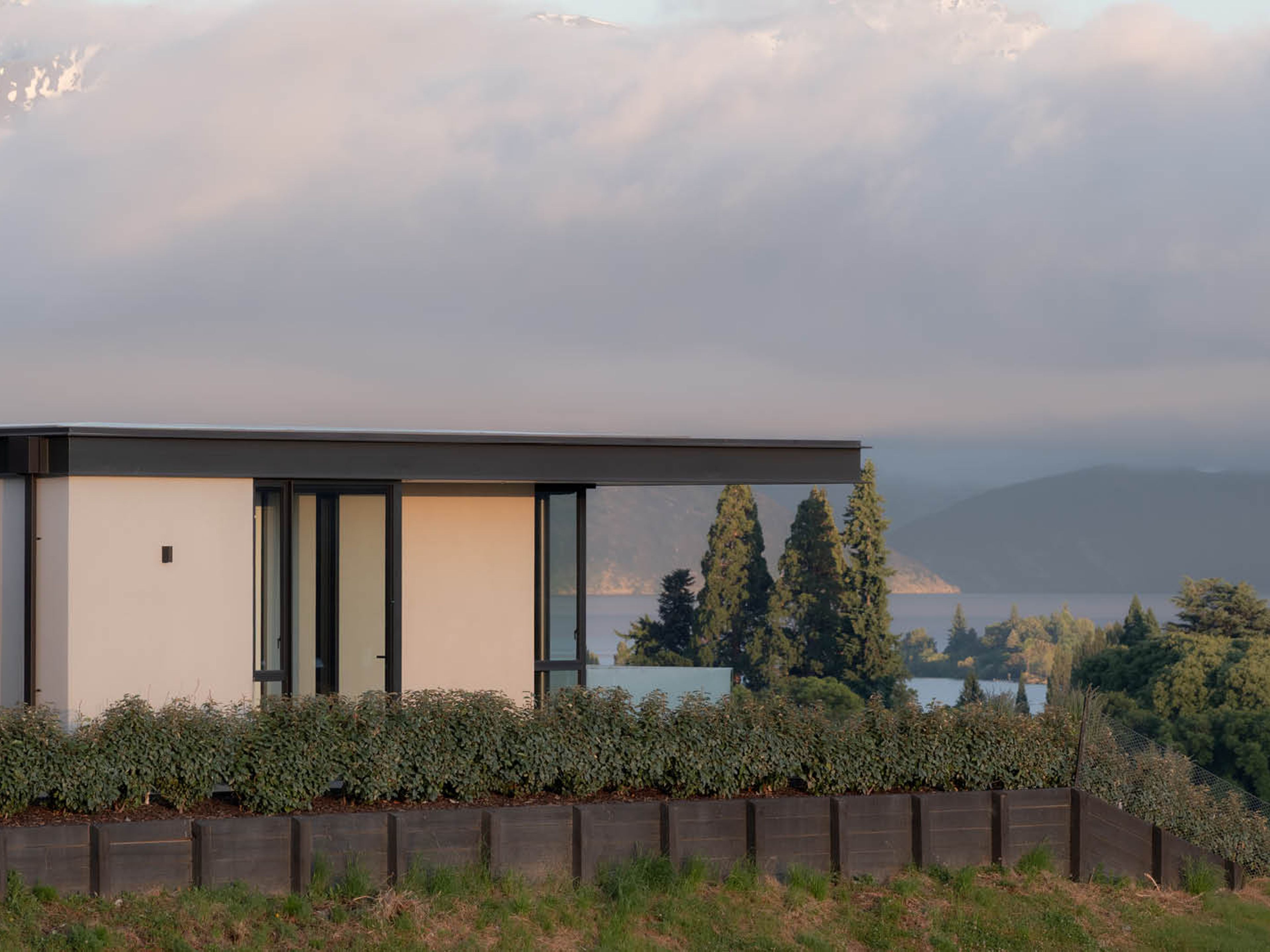 Lake Ridge House