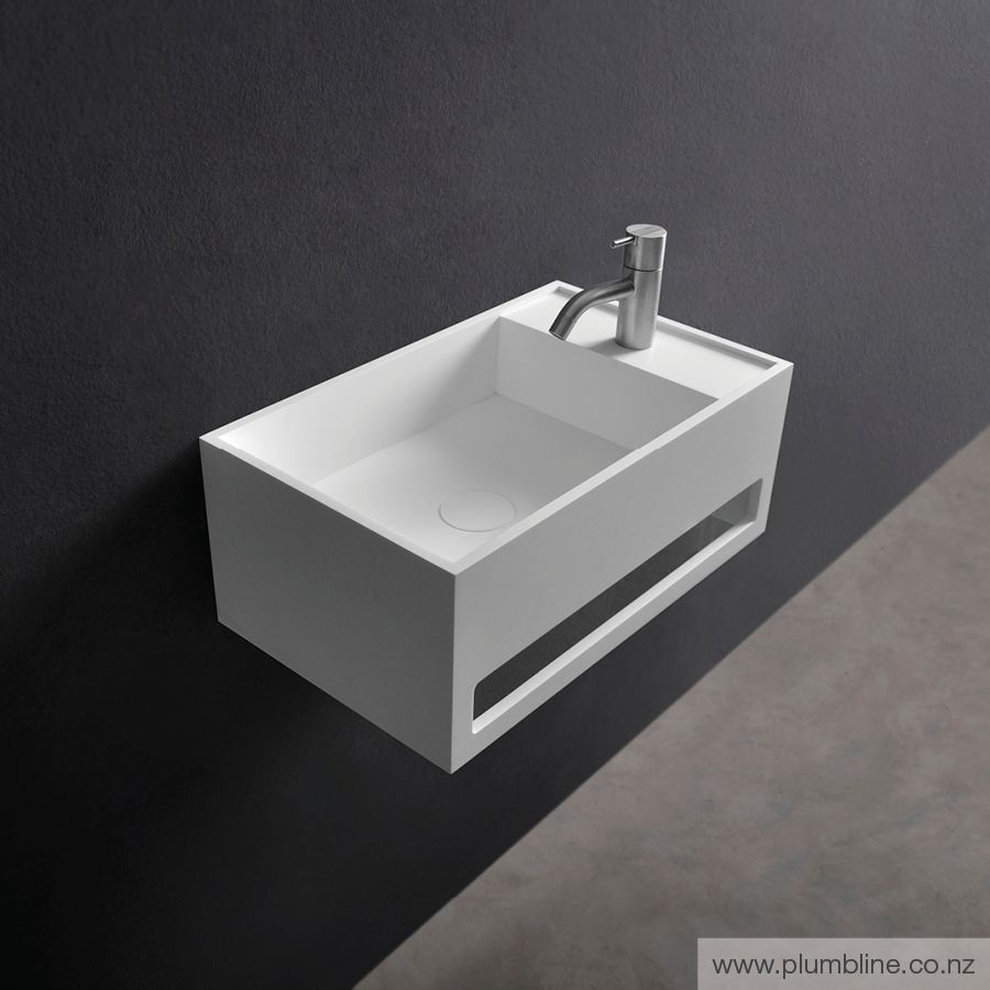 Axa — Plumbline