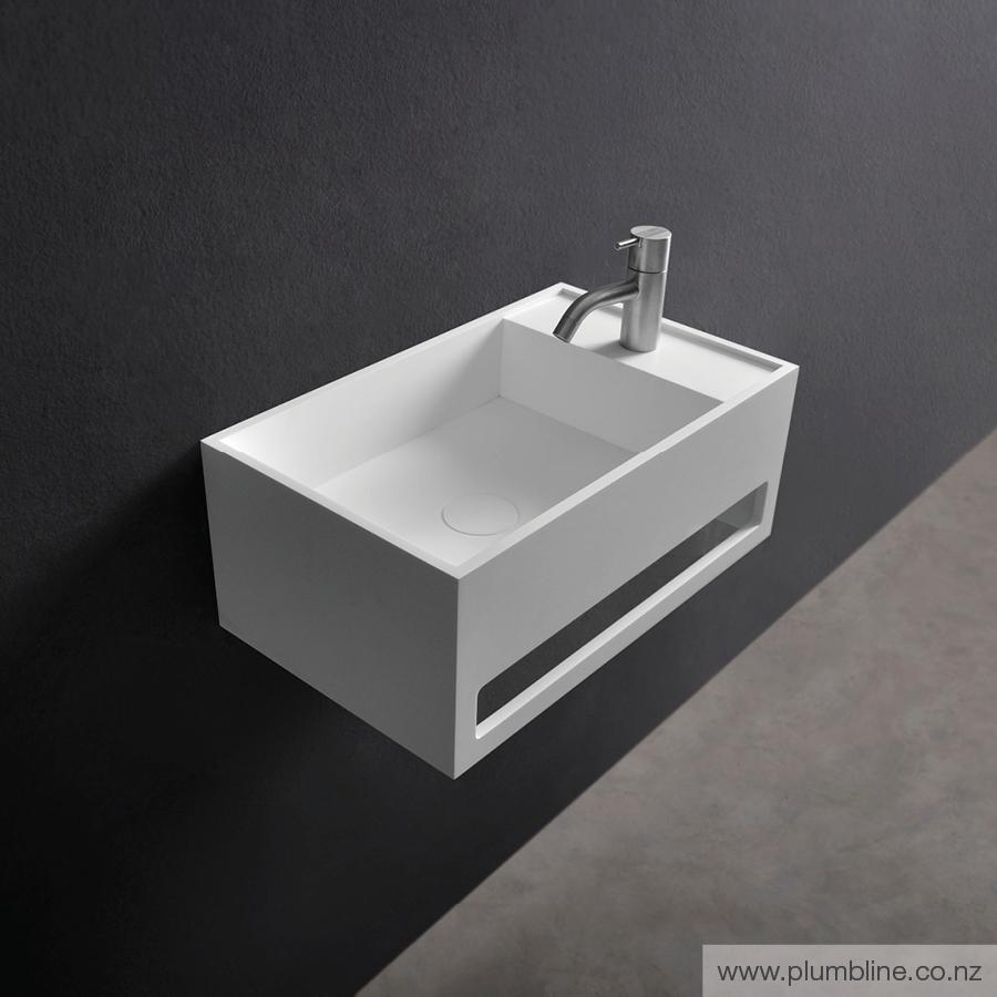 Axa — Plumbline