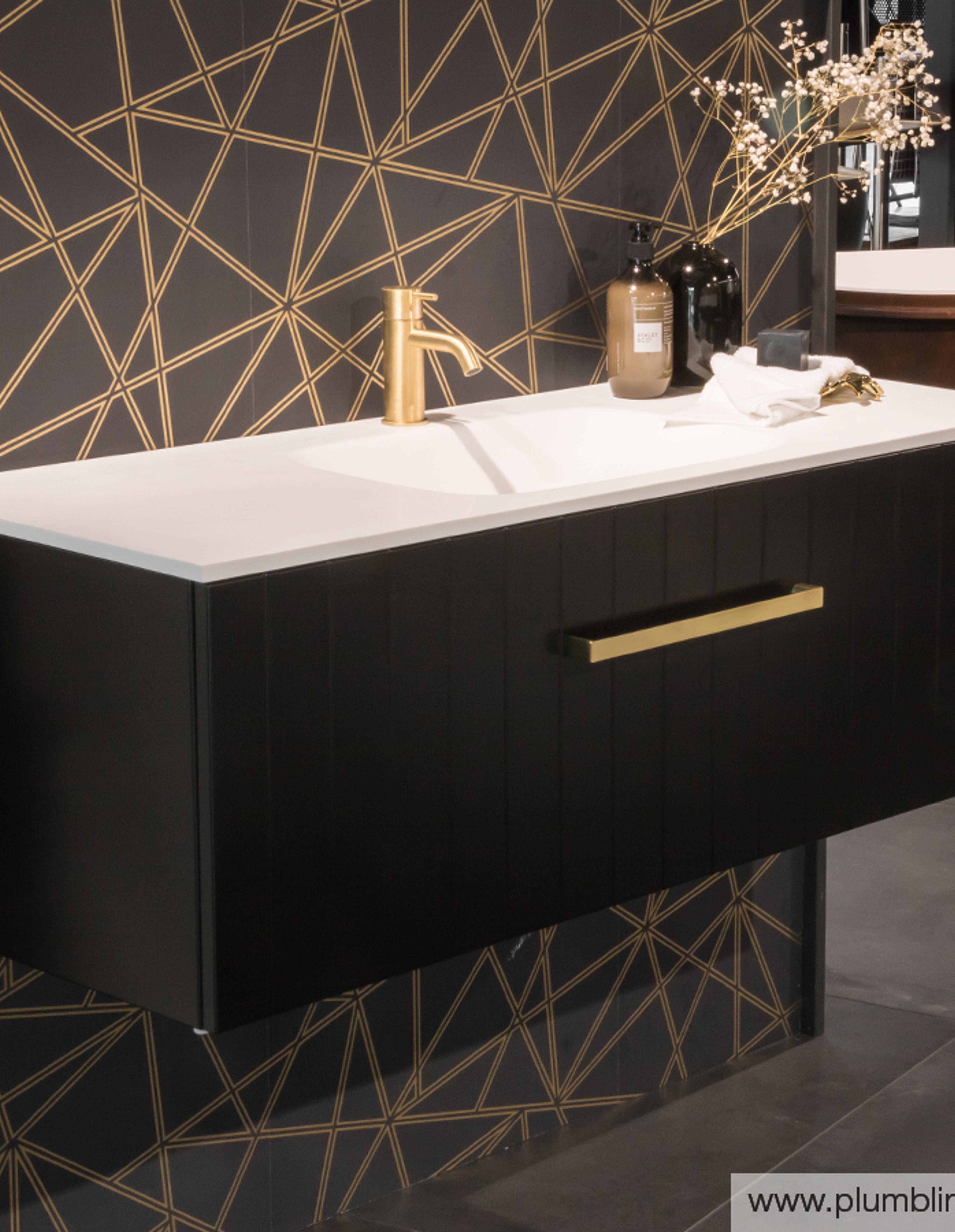 Linea — Plumbline