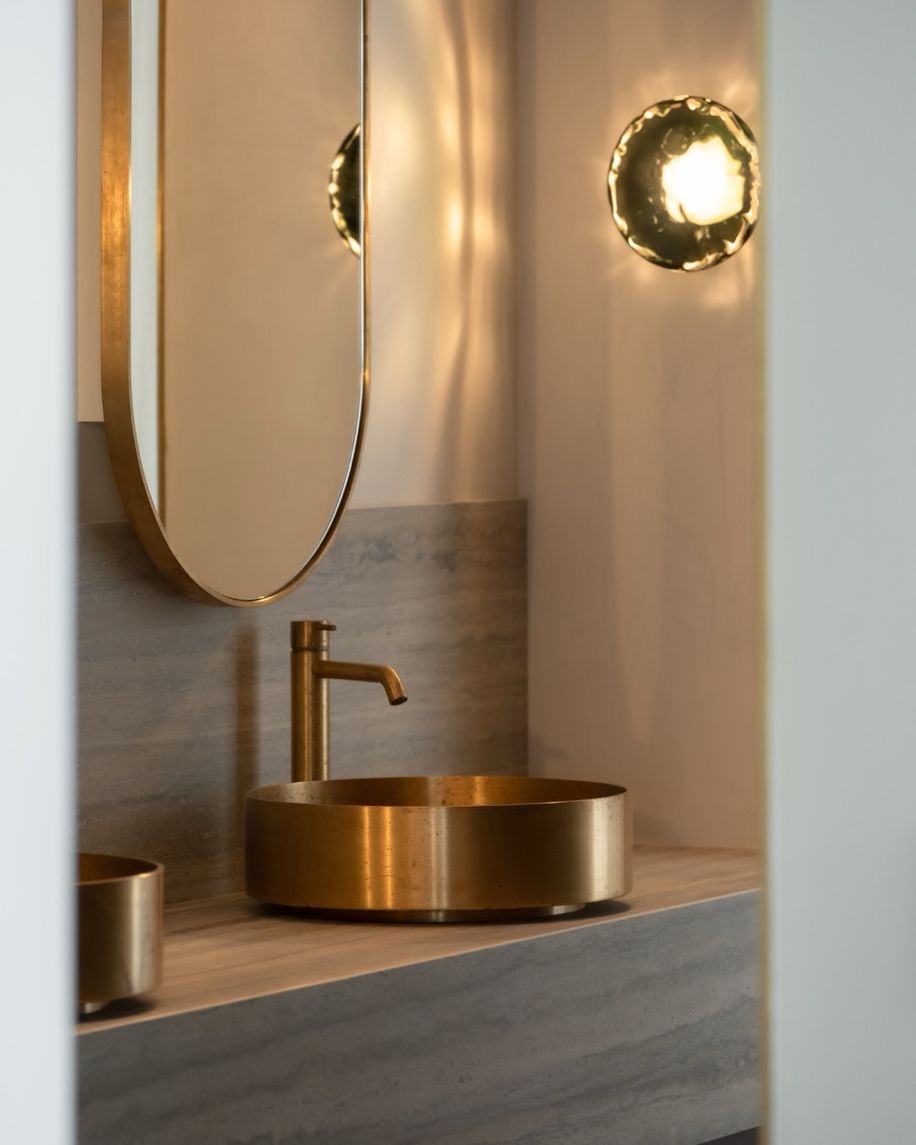 Smart technology in bathrooms - wellbeing features