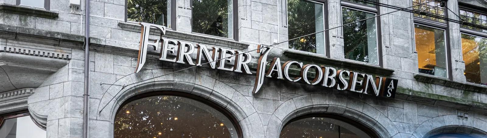 Bilde av Ferner jacobsen butikk fra gaten