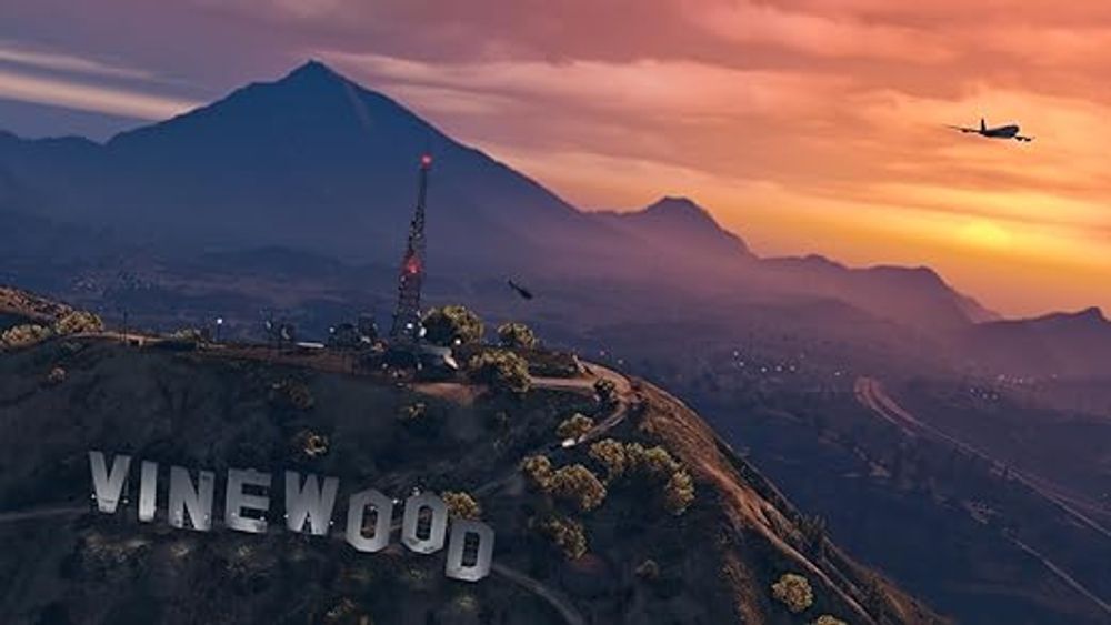 Tramonto, asfalto e natura in una location iconica di Grand Theft Auto.
