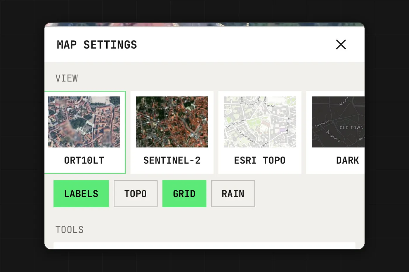 Map settings with previews of the base maps and the Labels, Topo, Grid and Rain switches