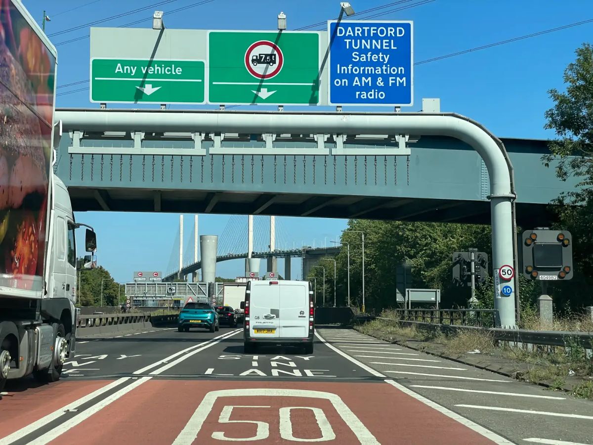 Dartford Crossing closure maintenance work with traffic management and signage