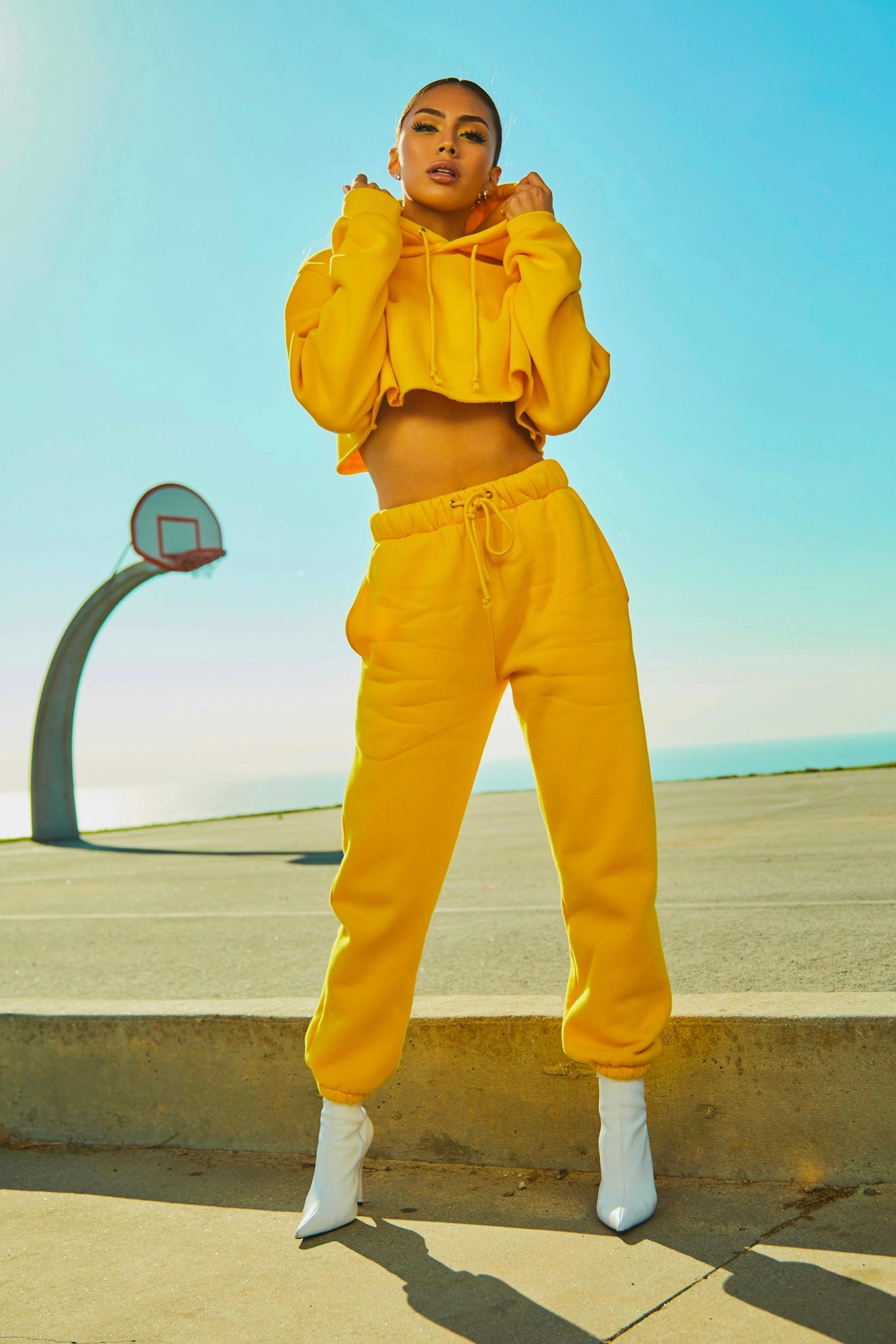 BNB — SS Lookbook