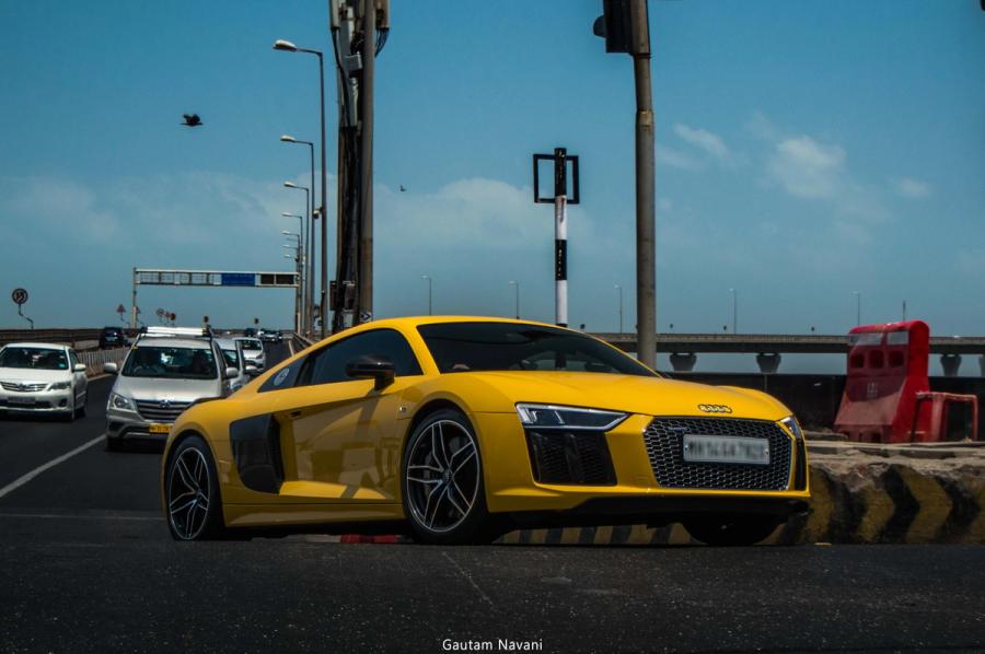 Audi R8 V10