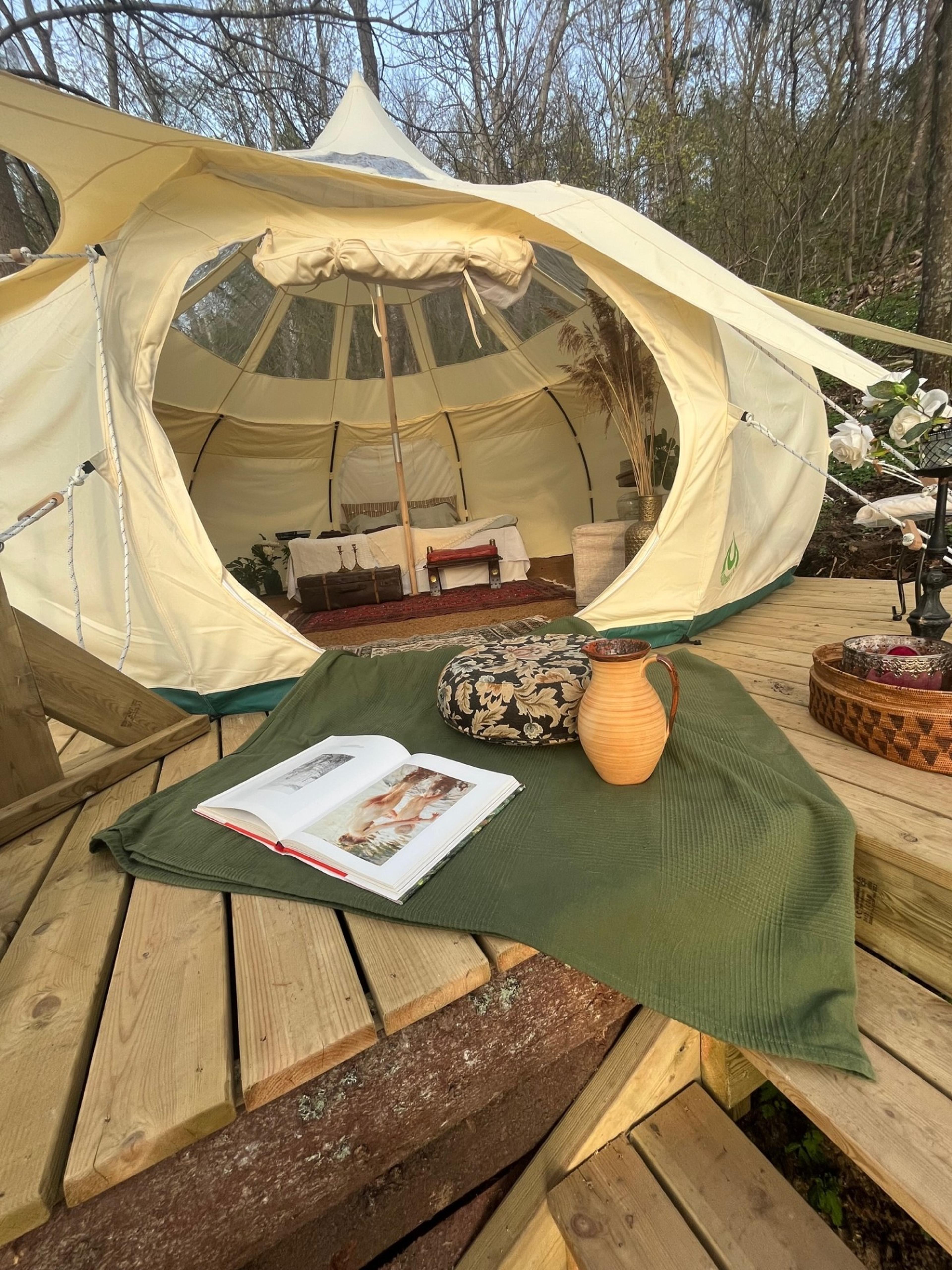 Tent Klinten at Gränna Glamping offering luxury and comfort in nature