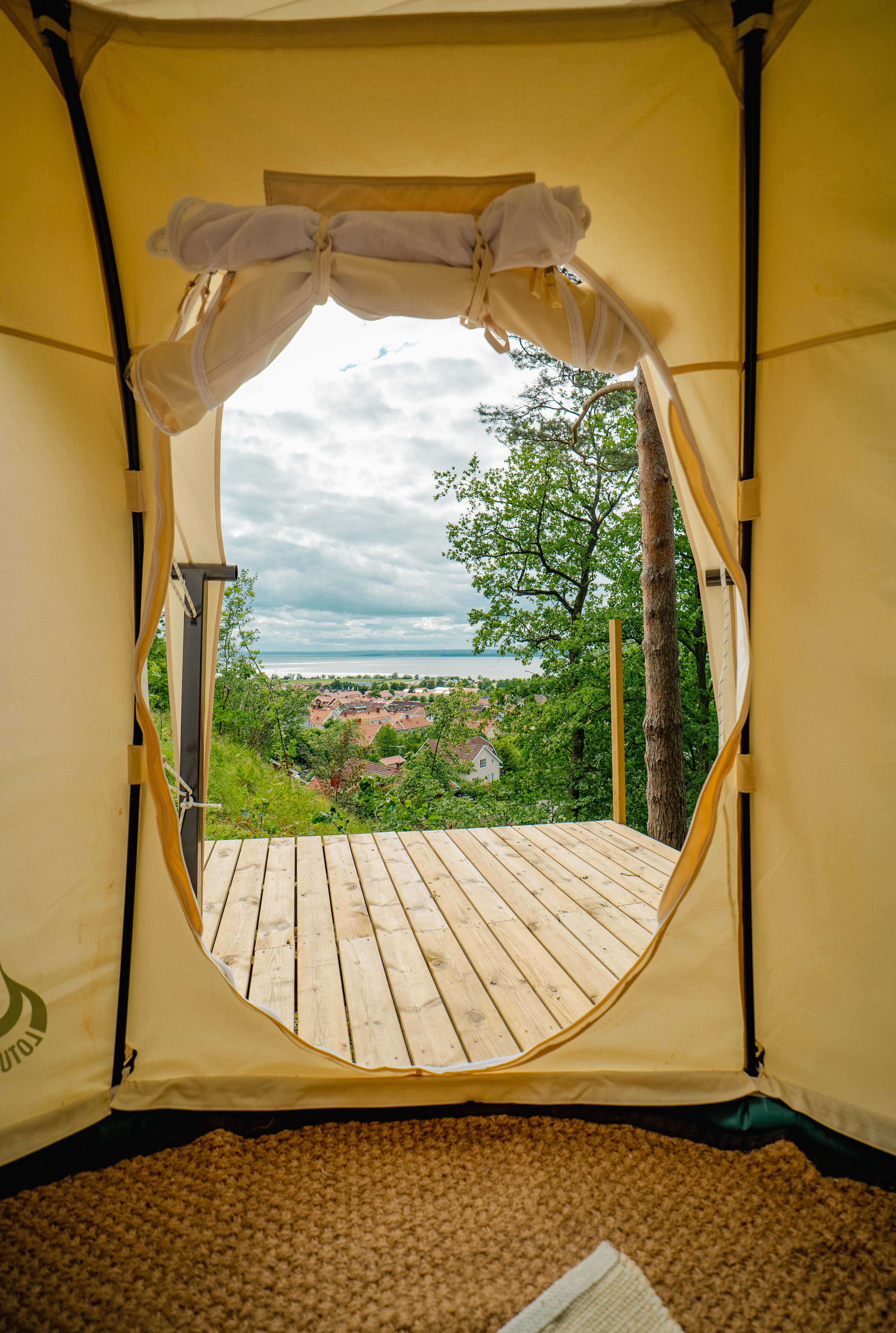 Comfortable and stylish tent Slänten at Gränna Glamping