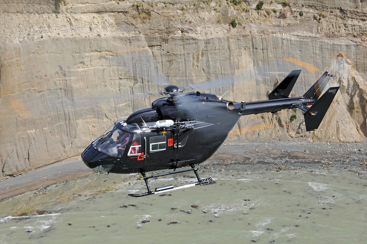 1990 KHI BK117 IBK in flight