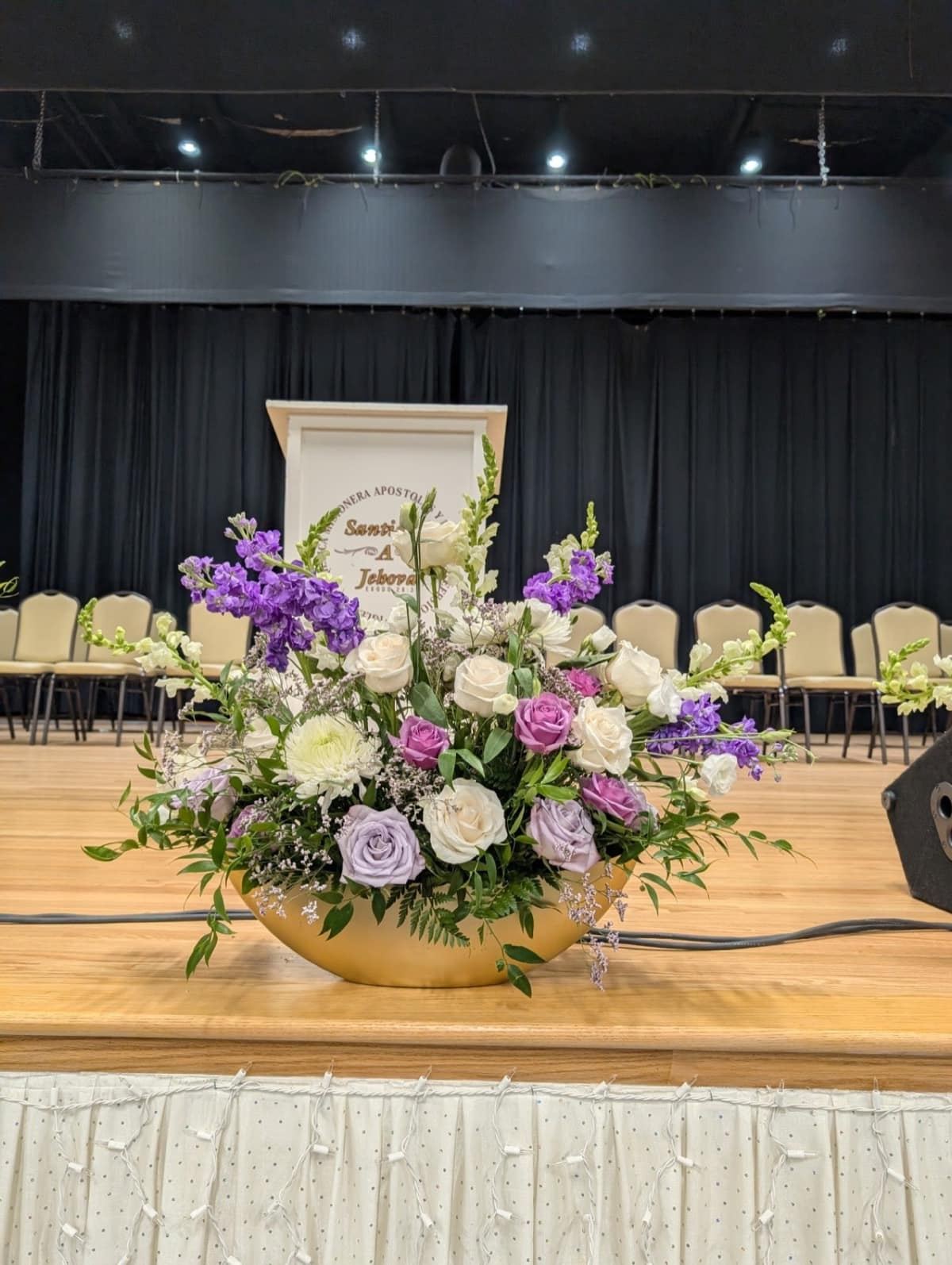 Vibrant event flowers arranged for a national celebration