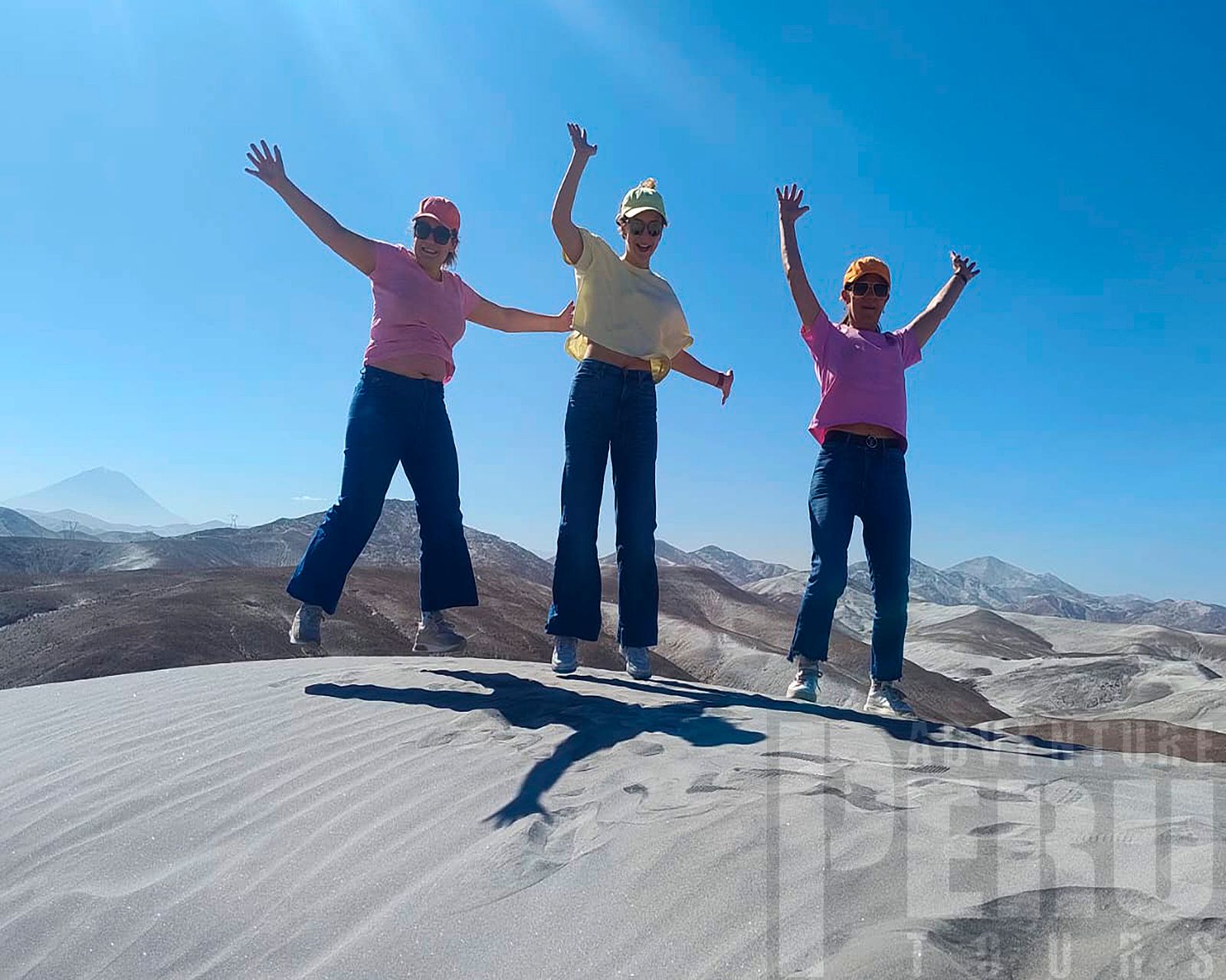 HALF-DAY SANDBOARDING ADVENTURE IN AREQUIPA - Photo 8