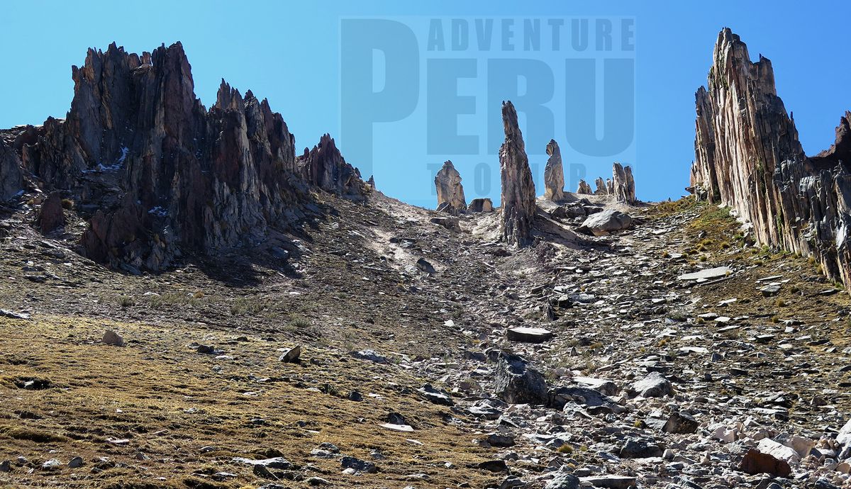 Hike tours to Palcoyo rock forest by www.peruadventurestours.com