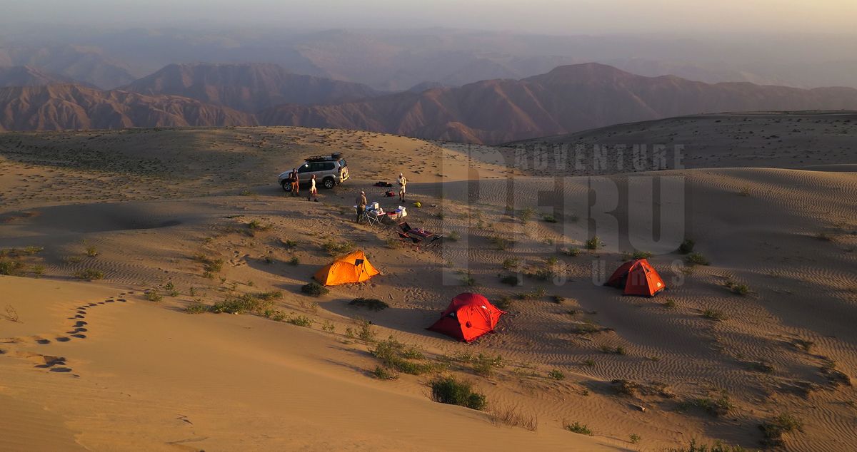 Camping at the top of Cerro Blanco Sand dune by PERU ADVENTURE TOURS.