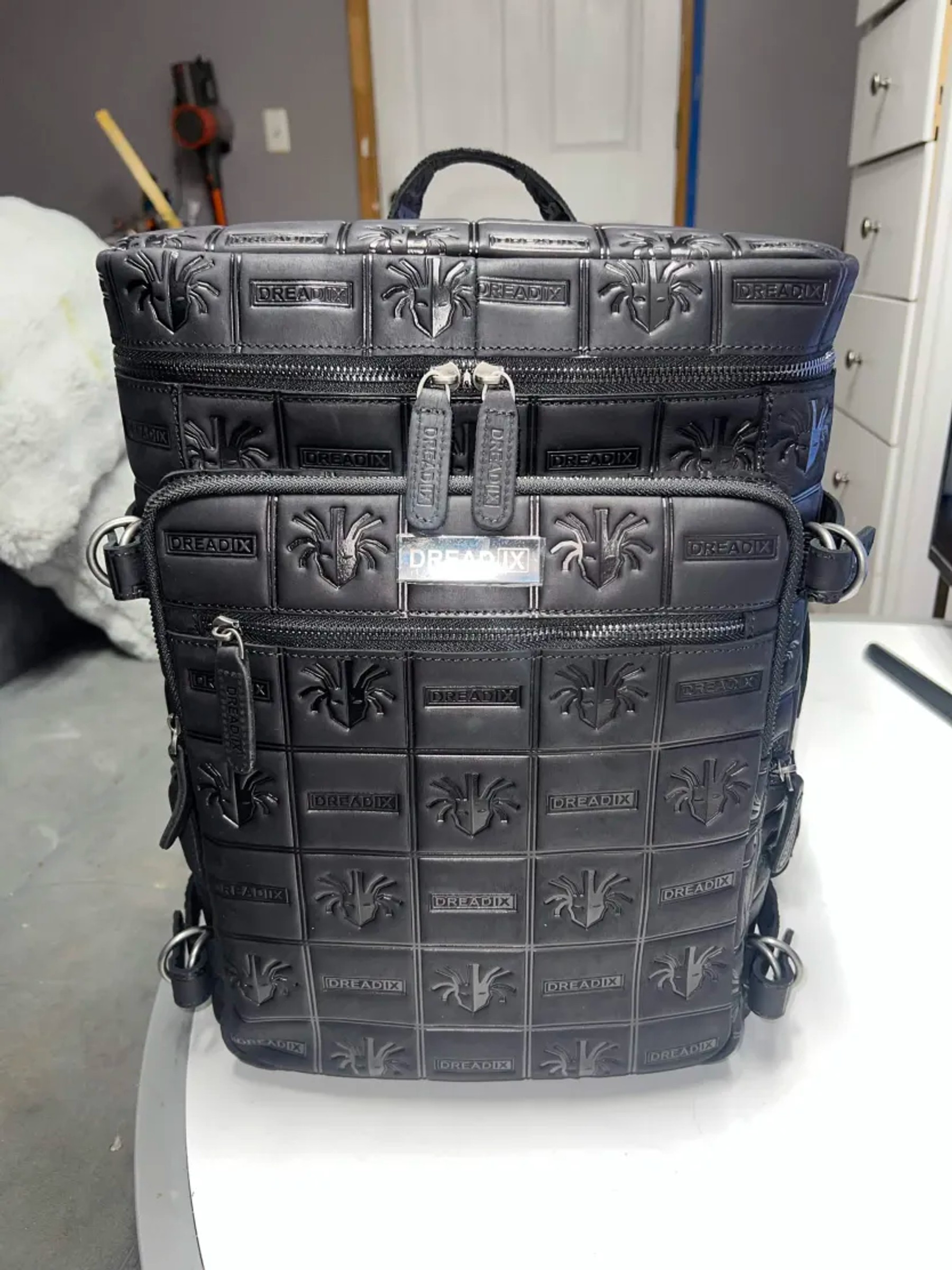 DREAD IX Obsidian Carry side profile