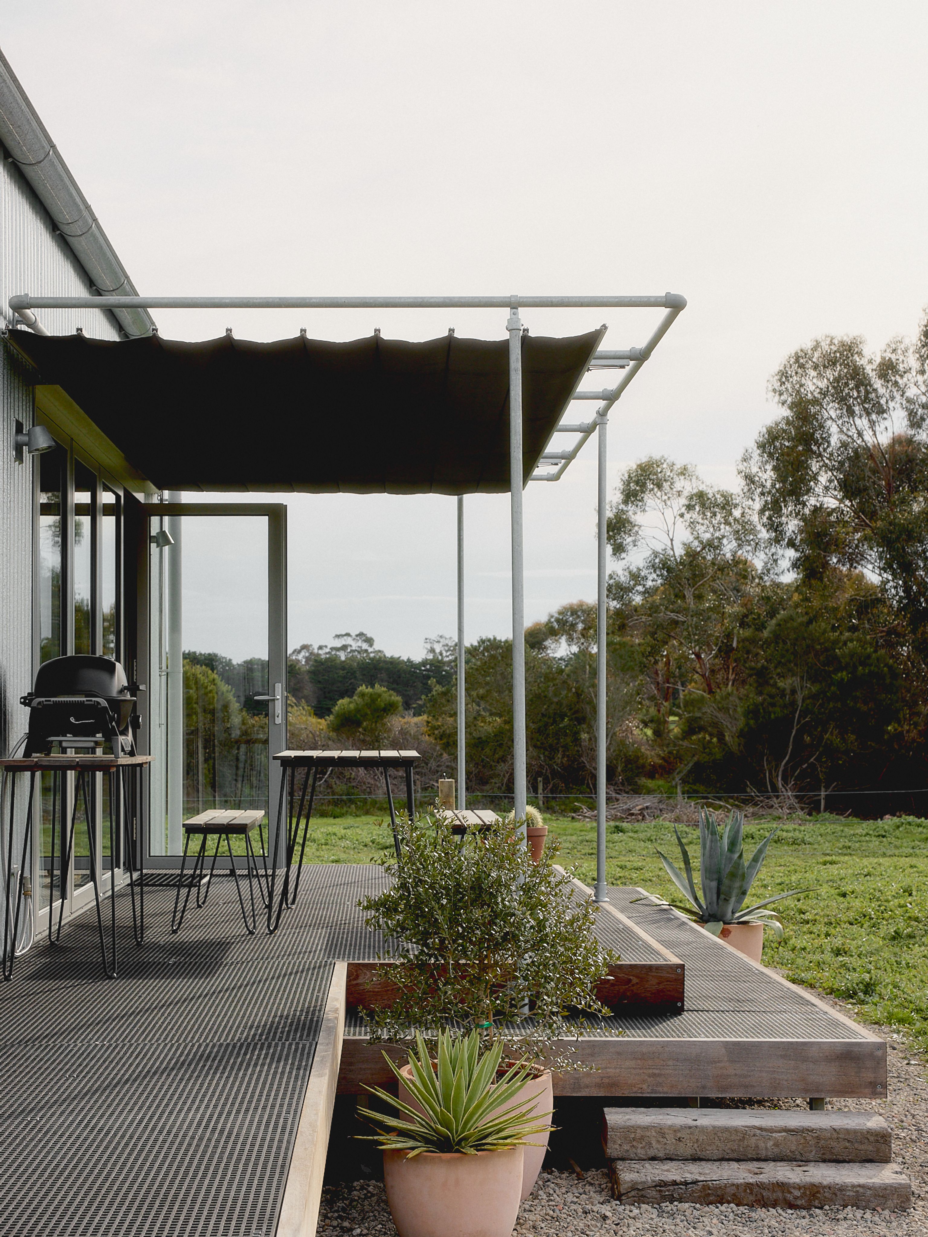 Out door living and architectual tiny house 