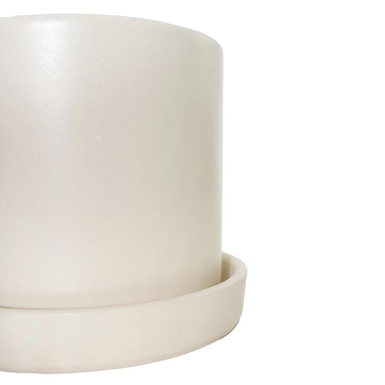 Side view of 7" cream hyde pot